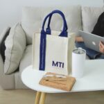 กระเป๋าแคนวาสสกรีนลาย - Image 32