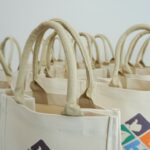 กระเป๋าแคนวาสสกรีนลาย - Image 4