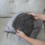 หมอนผ้าห่มรักษ์โลกพิมพ์ลายทรงสี่เหลี่ยม - Image 4