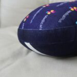 หมอนรองคอในรถยนต์พิมพ์ลาย - Image 2