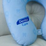 หมอนรองคอมีกระดุมพิม์ลาย - Image 5